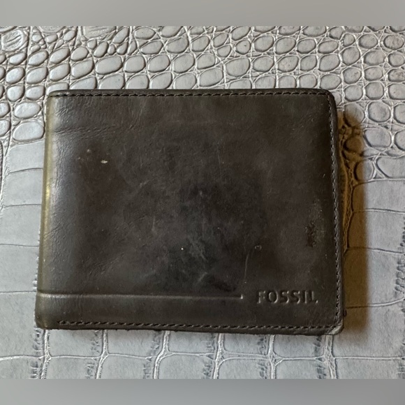 Fossil  Black Leather Card Holder - Picture 1 of 9